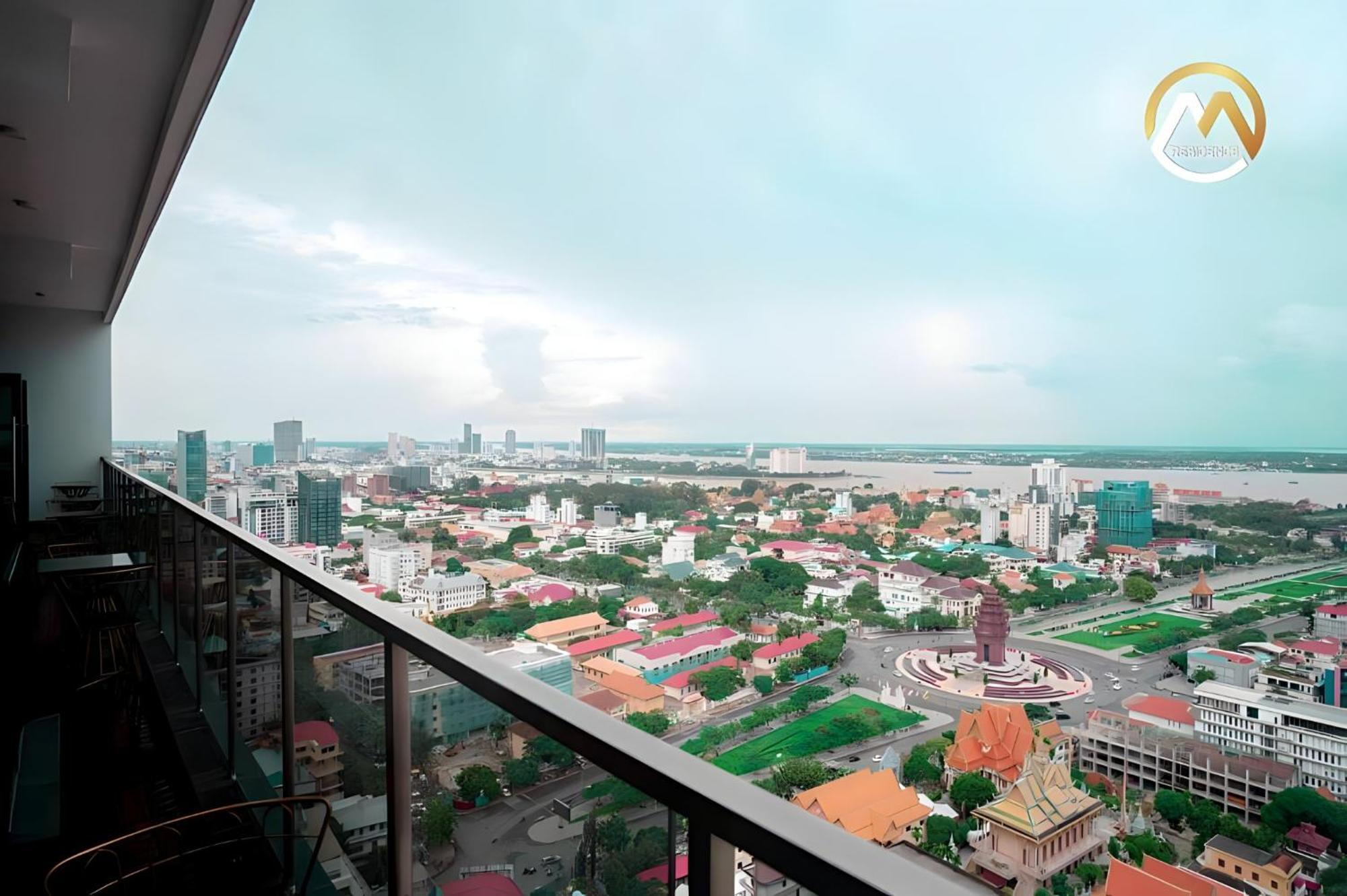 Infinity Pool Hotel Phnom Penh Down To 24 Usd In M Residence Exteriér fotografie